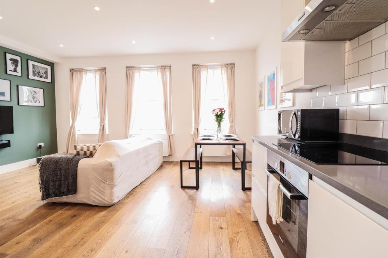 Modern & Spacious 1 Bedroom Clapham Junction Flat لندن المظهر الخارجي الصورة